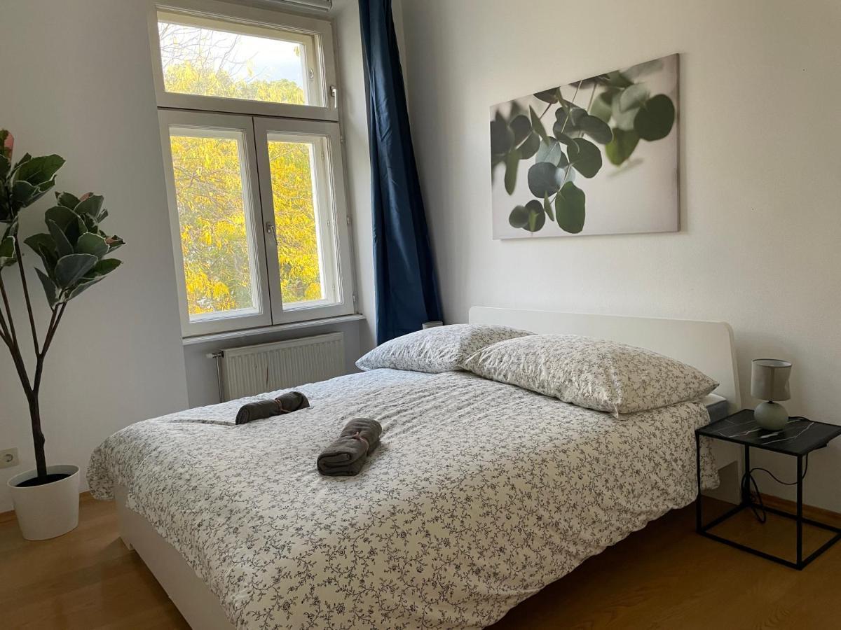 Apartamento 100m2 Flat With Balcony Near Mariahilferstrasse - Free Parking Viena